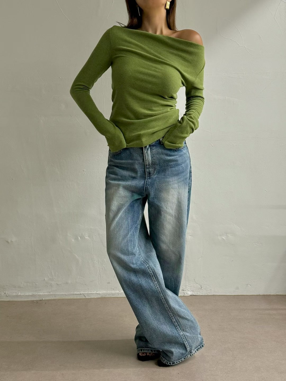 TP22019- 韓國秋冬性感羊絨混紡垂墜露肩長袖上衣