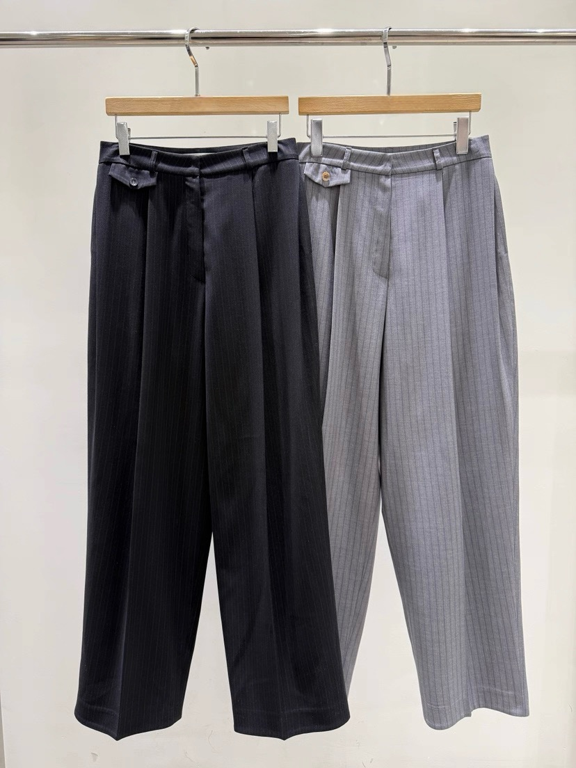 ST22602- 韓國設計師早春新款條紋雙排扣西裝