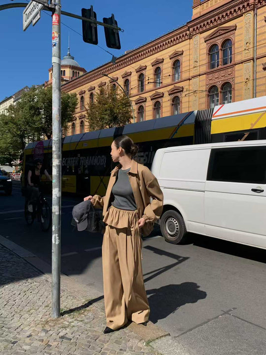 ST21903- 韓國設計師品牌荷葉邊寬褲與翻領外套套裝