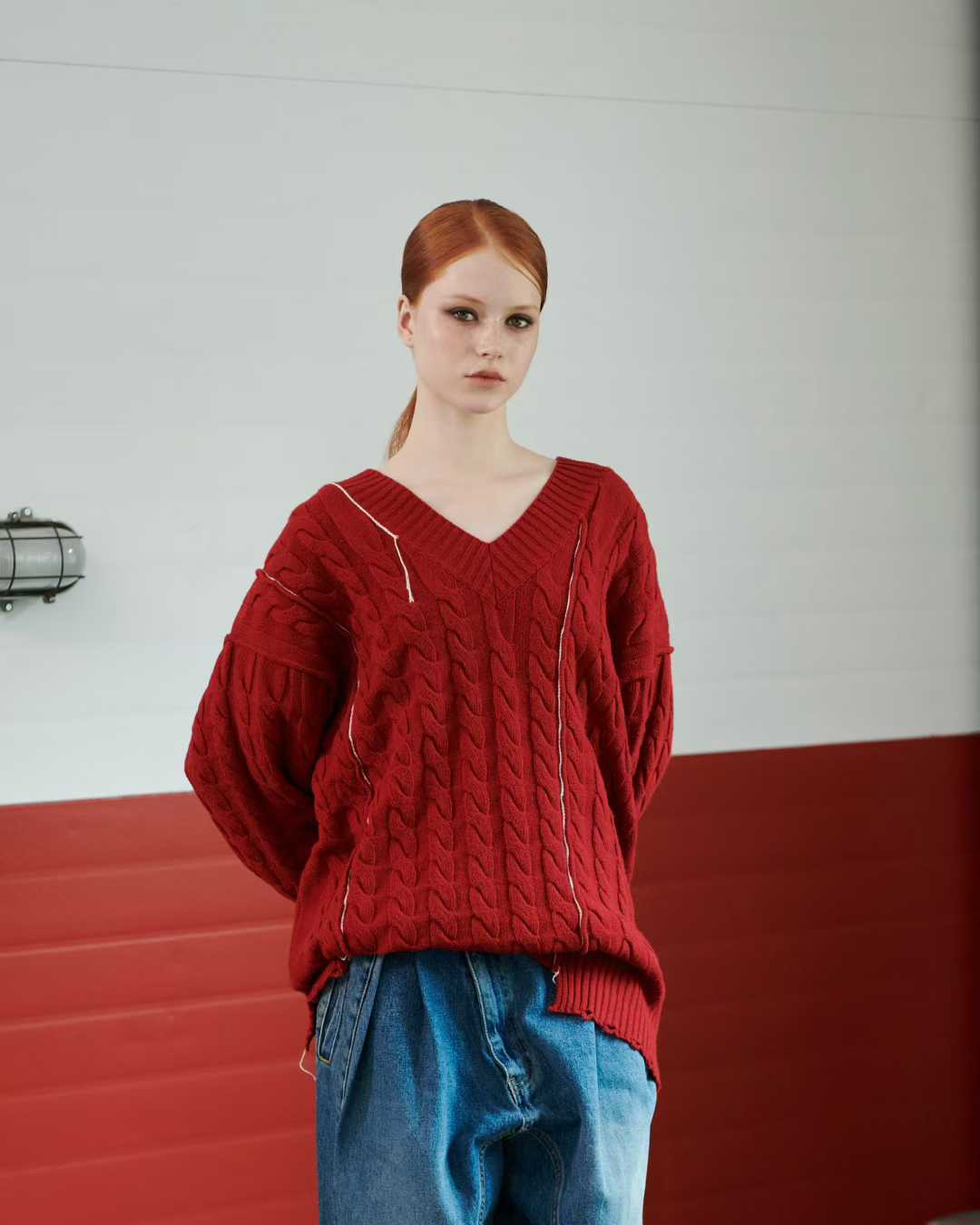 TP21996B- 韓國設計師款oversize手工縫線麻花V領毛衣(不包腰带)