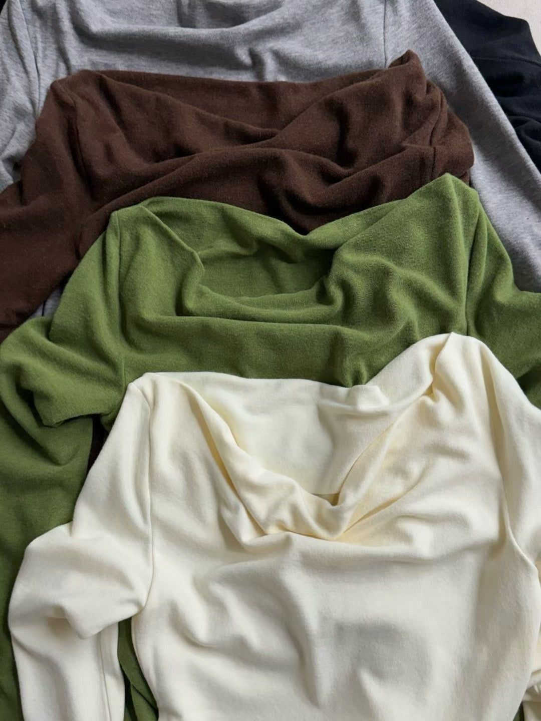 TP22019- 韓國秋冬性感羊絨混紡垂墜露肩長袖上衣