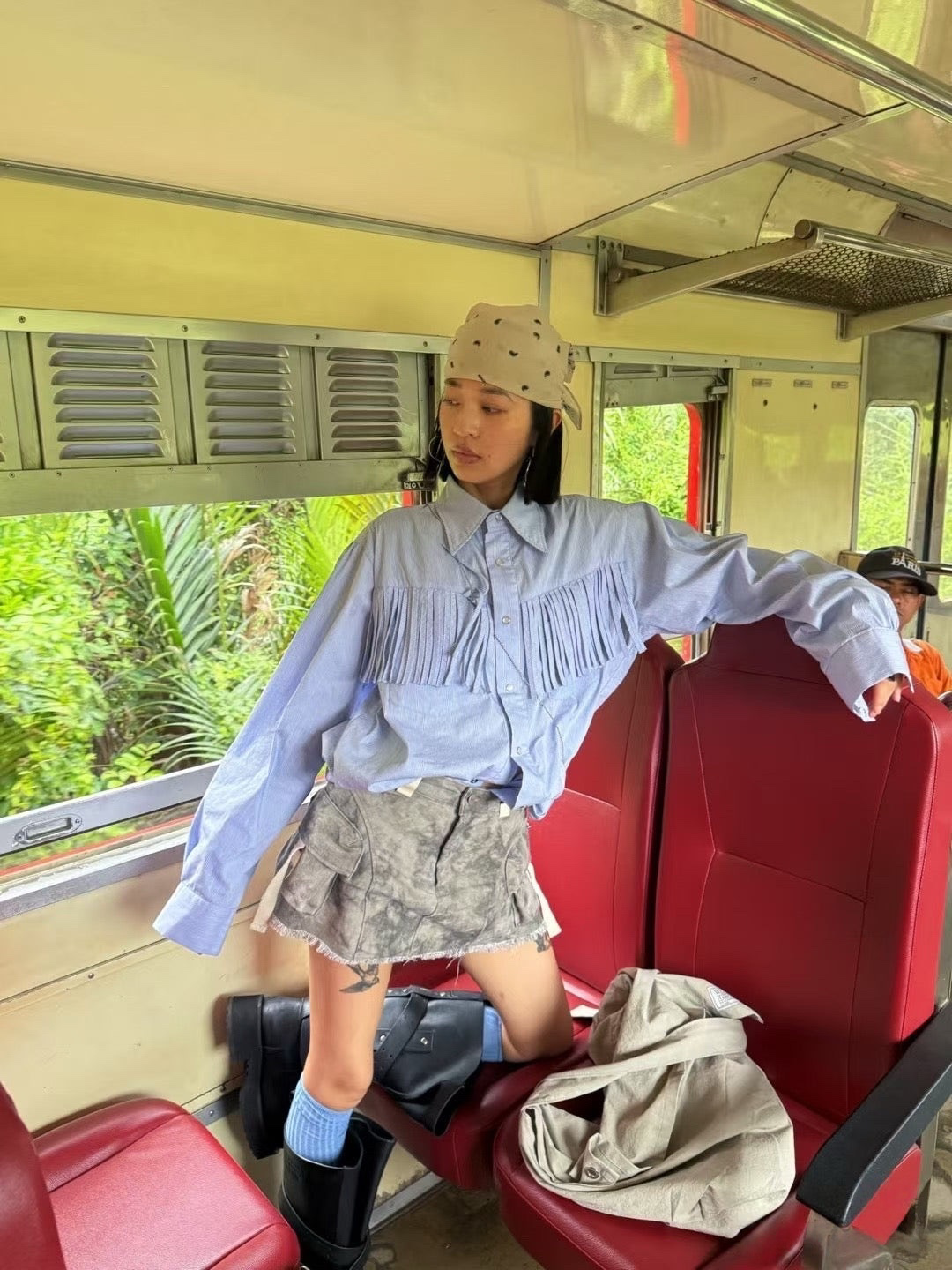 TP21833- 韓國波希米亞風流蘇條紋襯衫