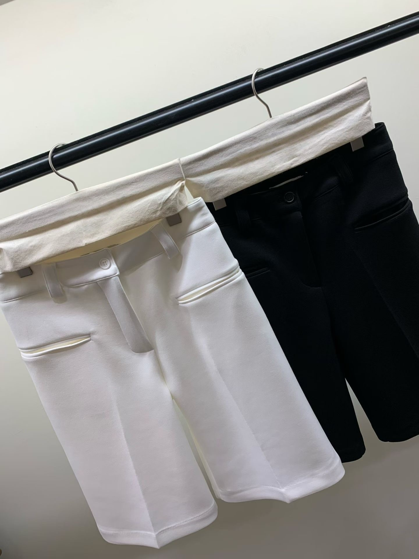 PT21879 - Korean Fashion Versatile High-Waisted Slimming Casual Bermuda Shorts (Without Waistband)
