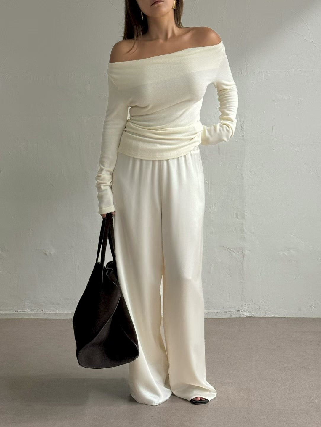 TP22019- 韓國秋冬性感羊絨混紡垂墜露肩長袖上衣