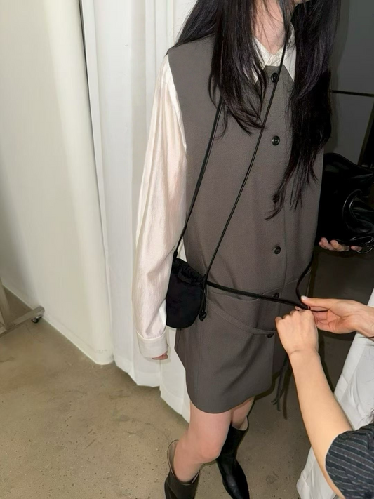 DS21799-  時尚韓風:無袖西裝背心連身裙附腰帶設計