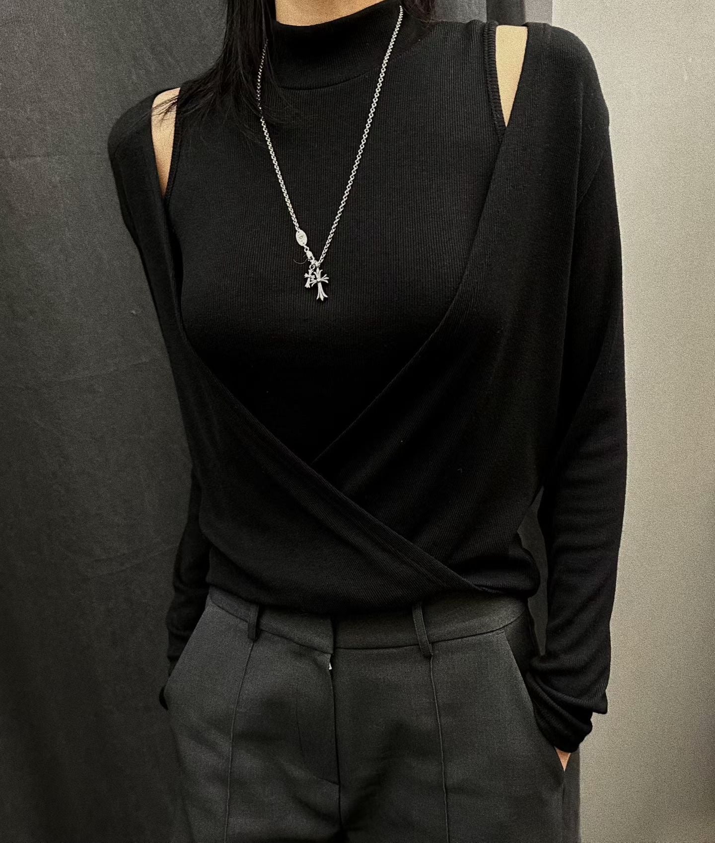 TP22020- 韓國高領露肩針織假兩件上衣