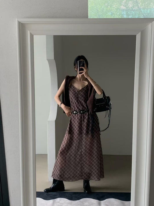 DS21819- 韓國法式復古格紋透膚長裙(不包腰带)