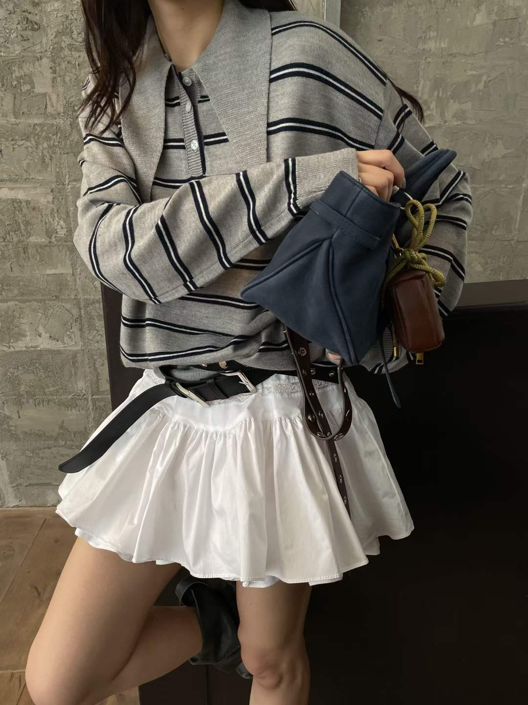 TP21868C- 韓國設計師品牌法式復古寬鬆條紋扣尖領慵懶POLO針織衫(3色)