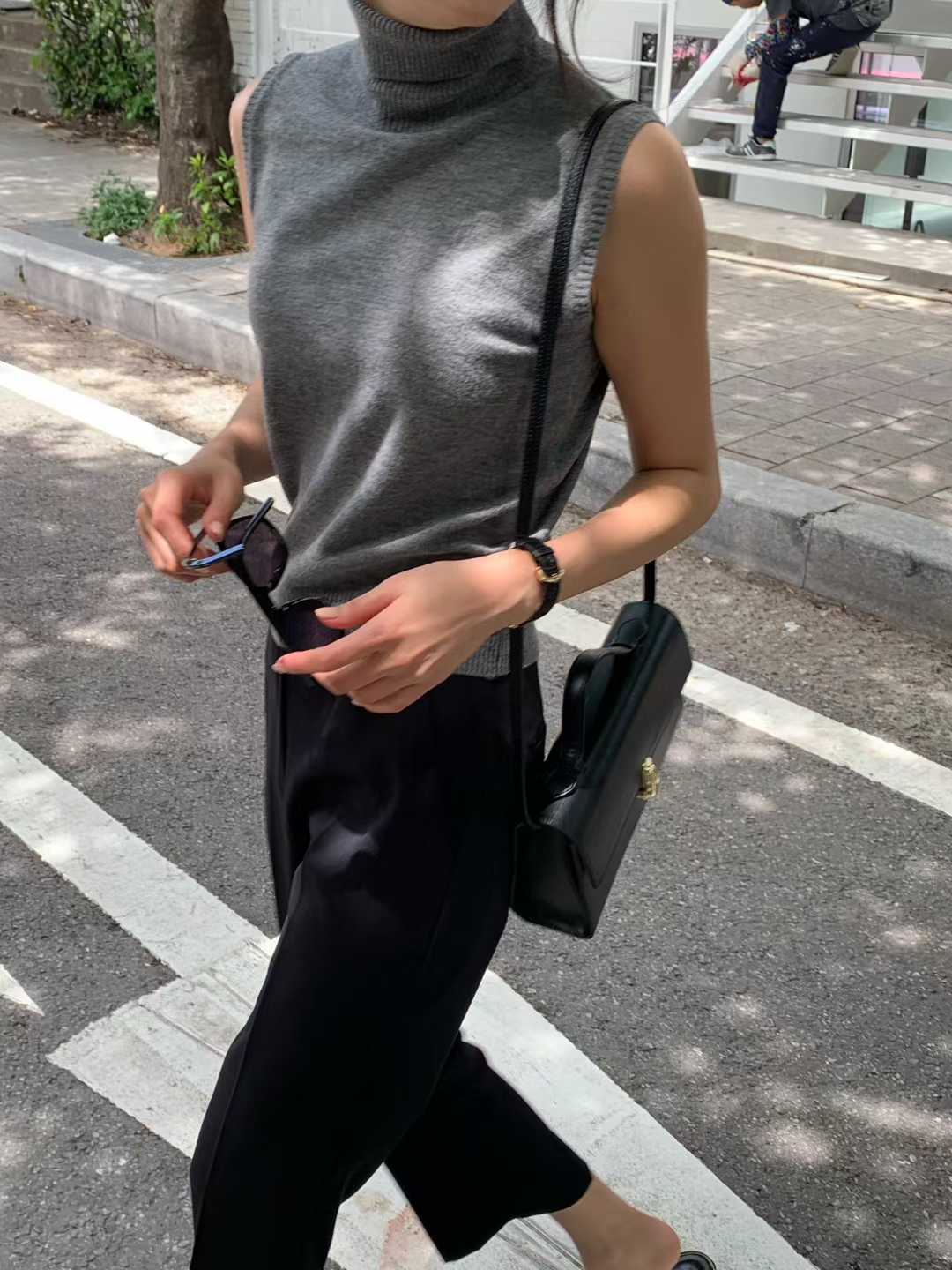 TP22009- 韓修身高領針織背心(不包腰带) 3 colors