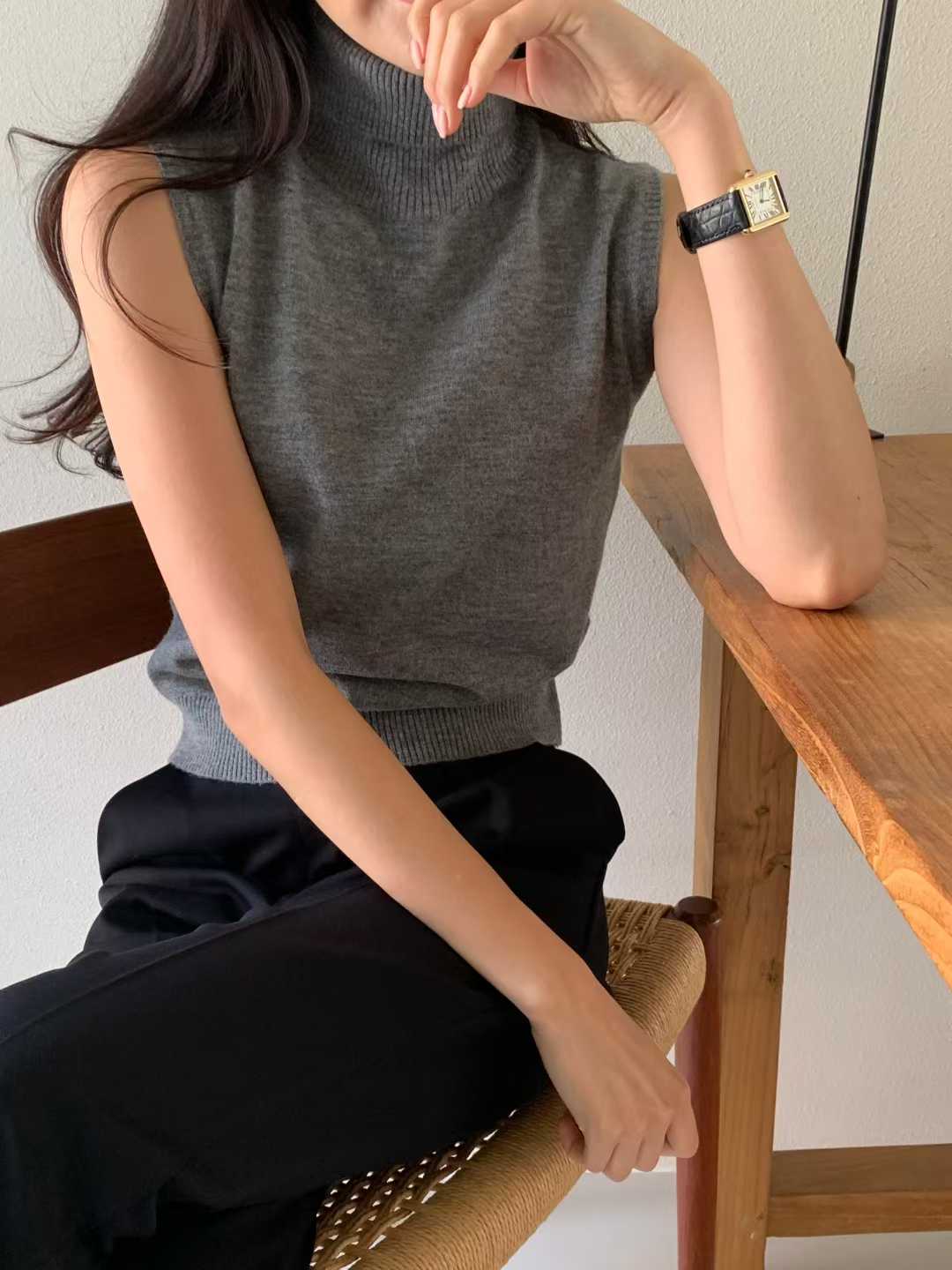 TP22009- 韓修身高領針織背心(不包腰带) 3 colors