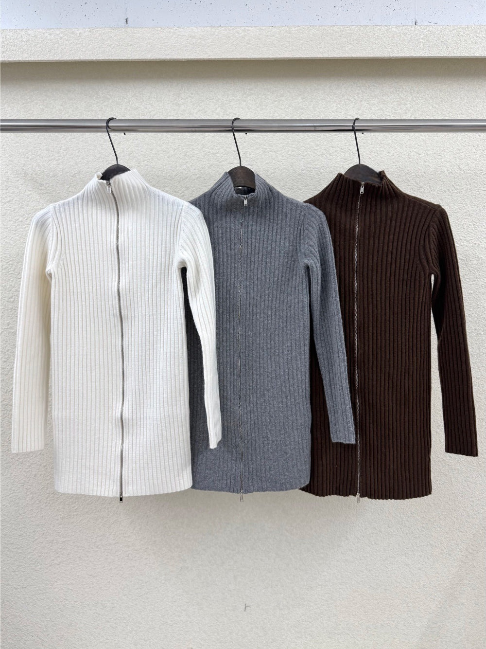 DS22072- 韓國設計師款式高領拉鍊針織洋裝