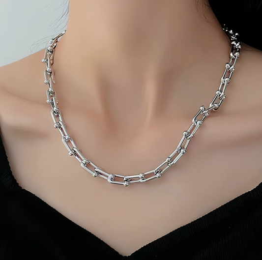 JW21661- 個性純銀U型馬蹄項鏈：都會潮流，指間的幸運符碼