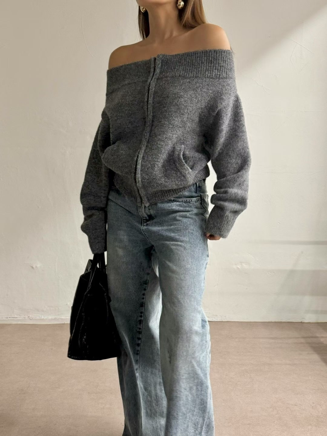 TP22086- 韓國法式羊毛混紡一字領寬鬆長袖毛衣