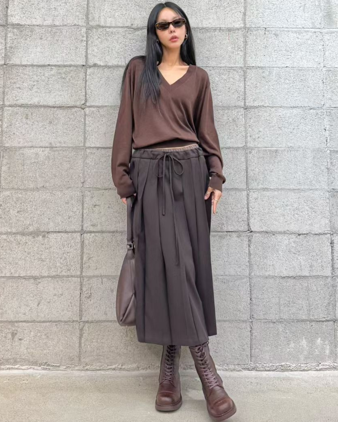 ST22030- 韓國拼色百褶裙配真絲羊毛透薄V領長袖