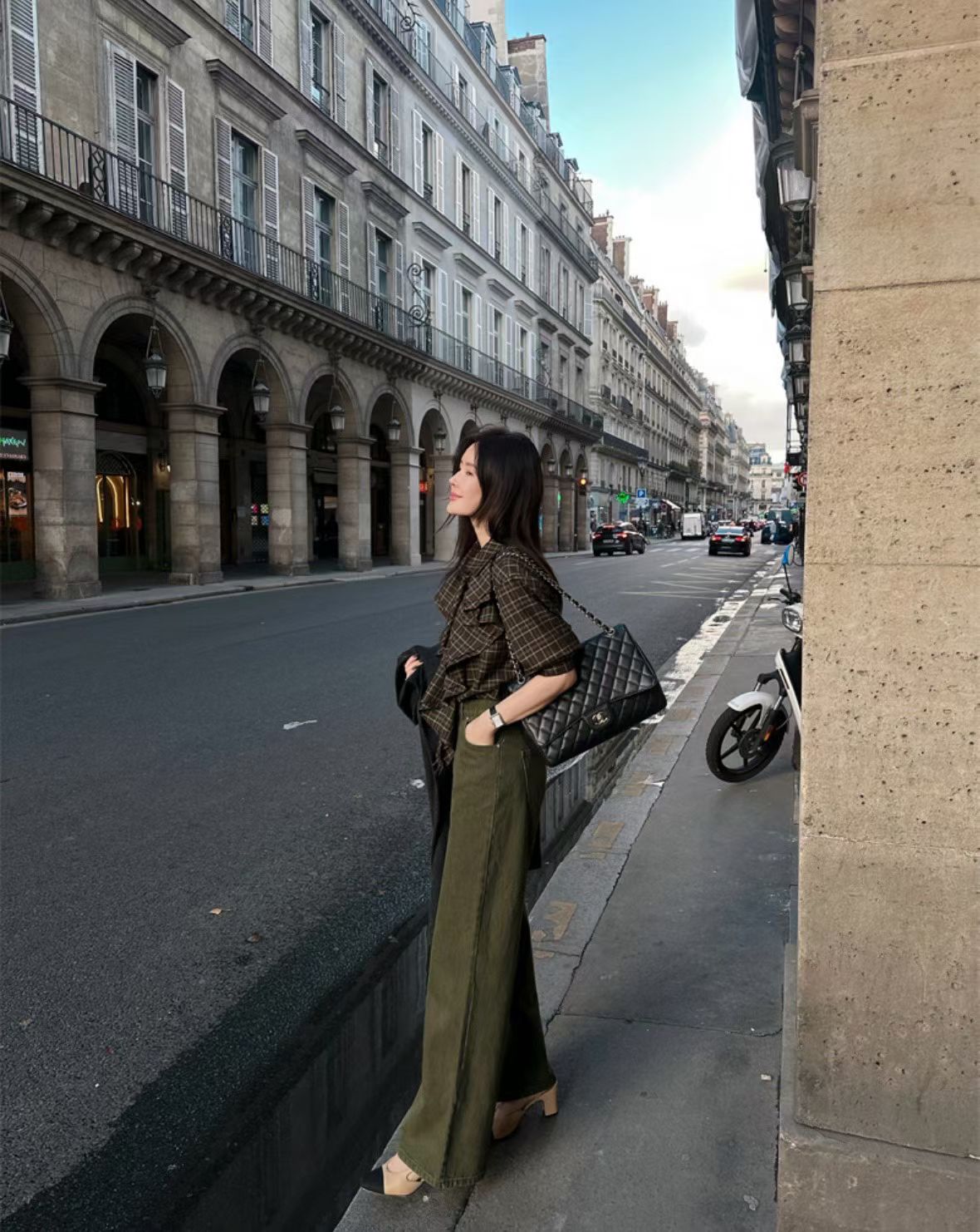 TP22073- 韓國設計師款復古浪漫格紋荷葉邊長袖襯衫