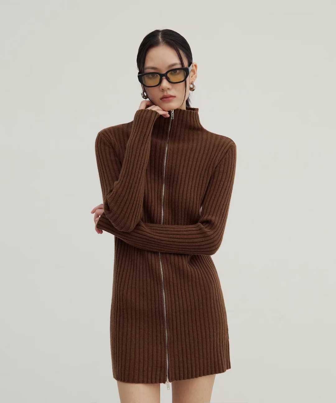 DS22072- 韓國設計師款式高領拉鍊針織洋裝
