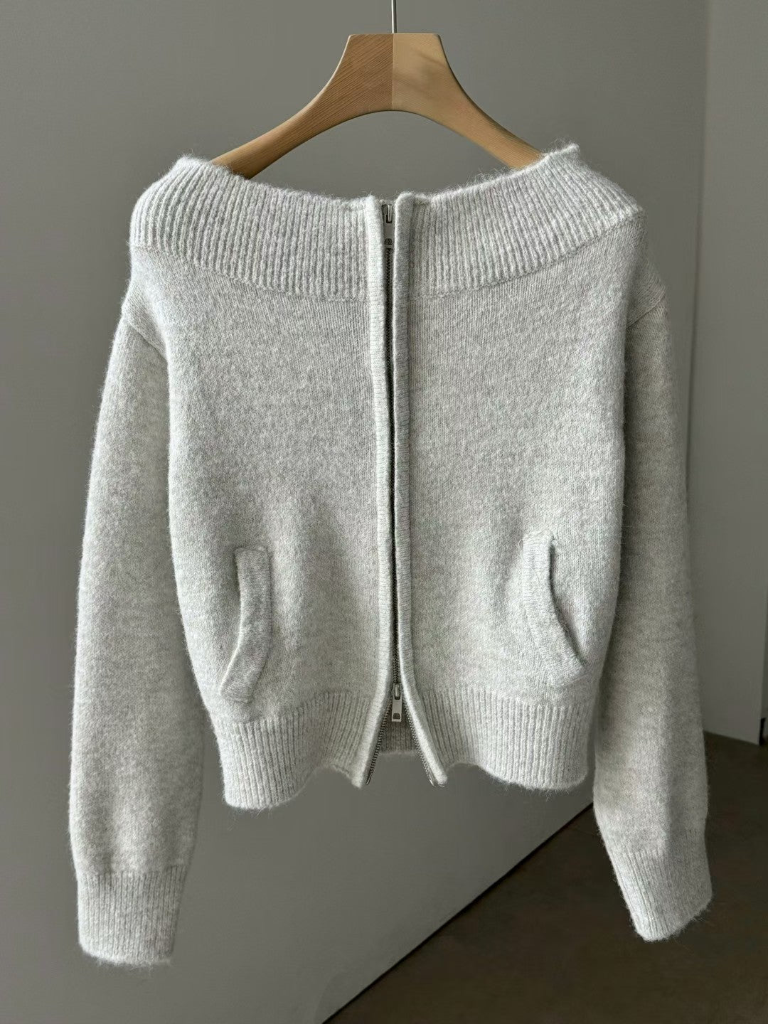 TP22086- 韓國法式羊毛混紡一字領寬鬆長袖毛衣