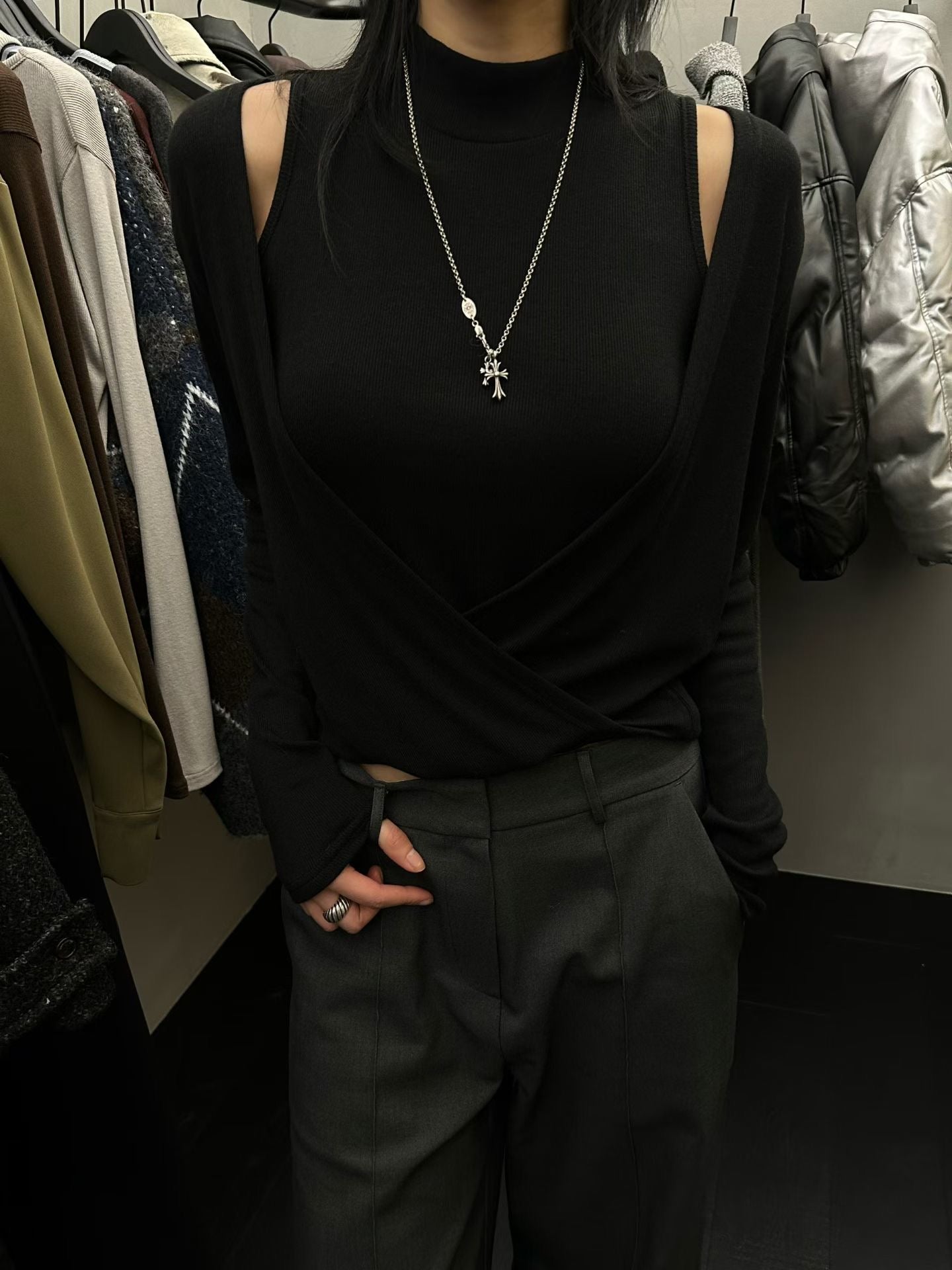 TP22020- 韓國高領露肩針織假兩件上衣