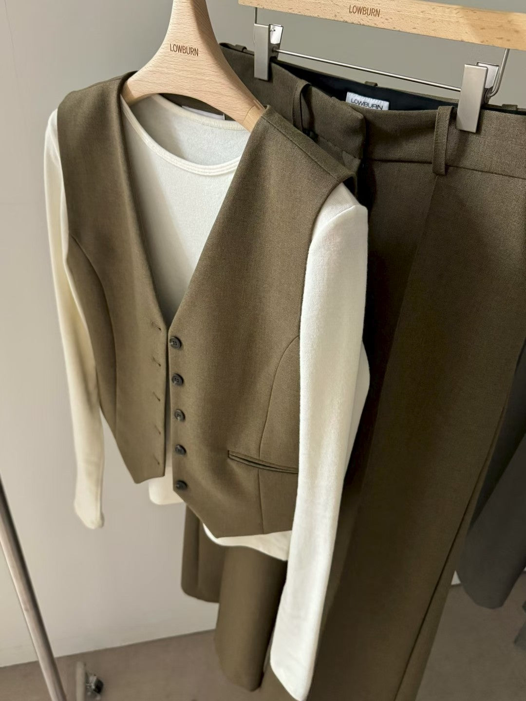 ST22090- 韓國西裝馬甲背心 + 寬鬆直筒褲兩件套