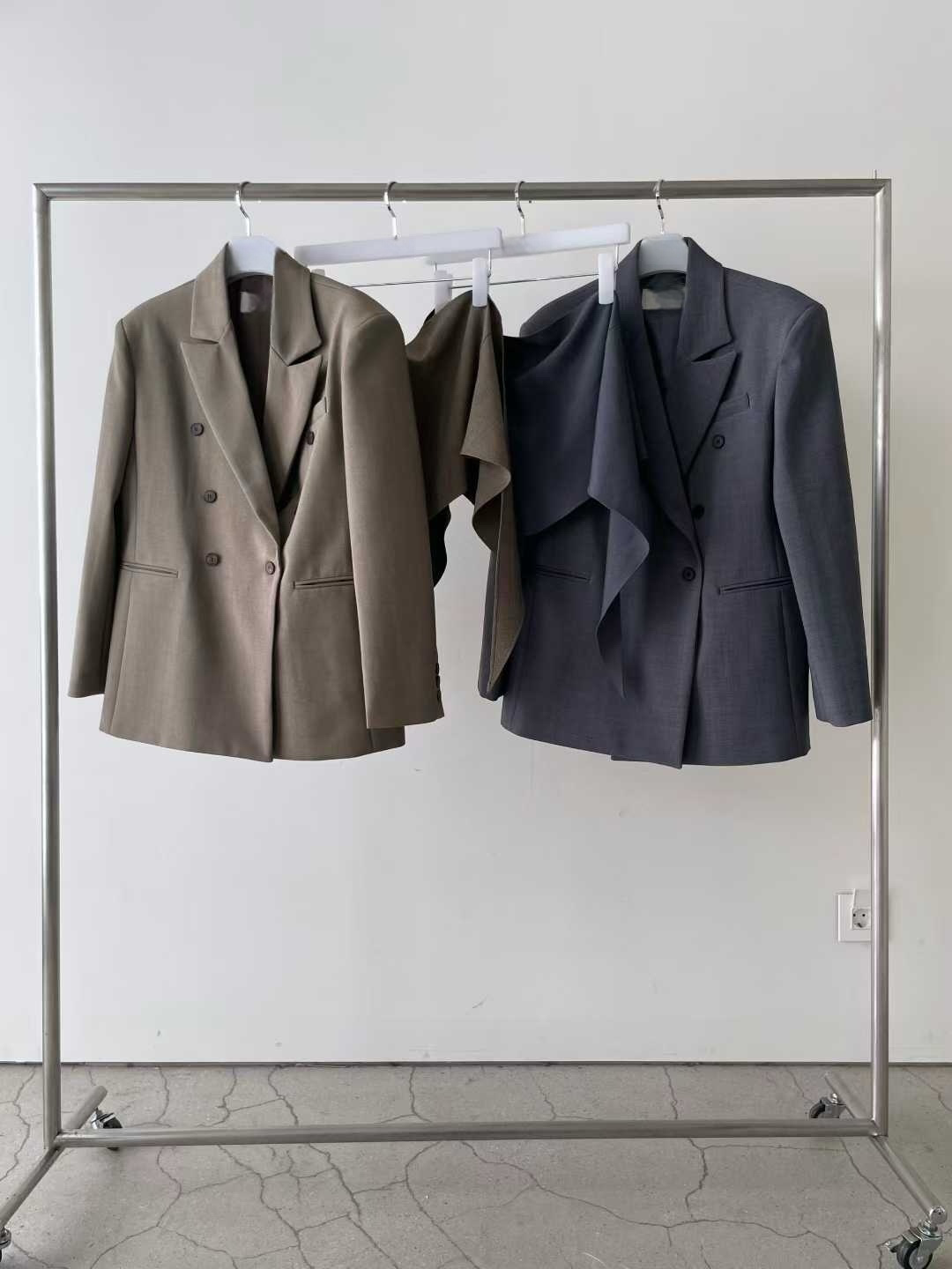 OT22003- 韓國時尚雙排扣翻領純色短外套