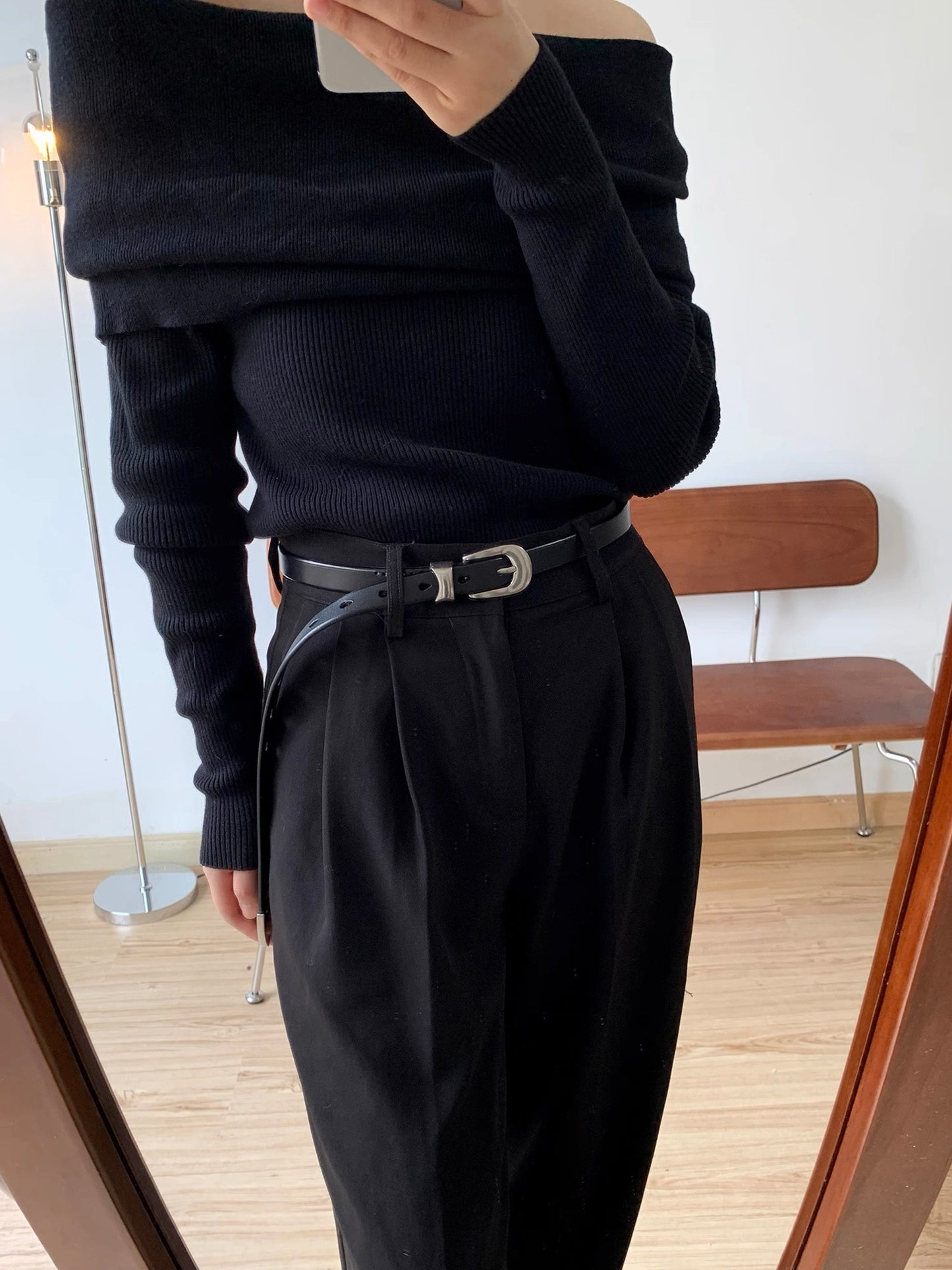 AC22036- 簡約曲線釦細版牛皮腰带皮帶