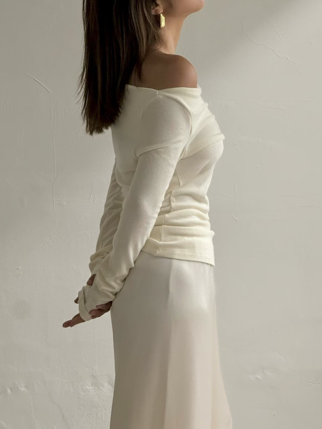 TP22019- 韓國秋冬性感羊絨混紡垂墜露肩長袖上衣