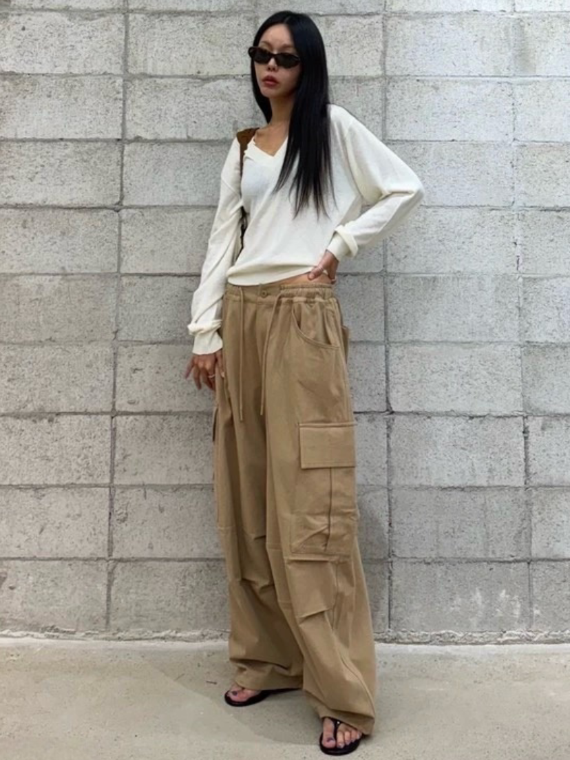 ST22030- 韓國拼色百褶裙配真絲羊毛透薄V領長袖