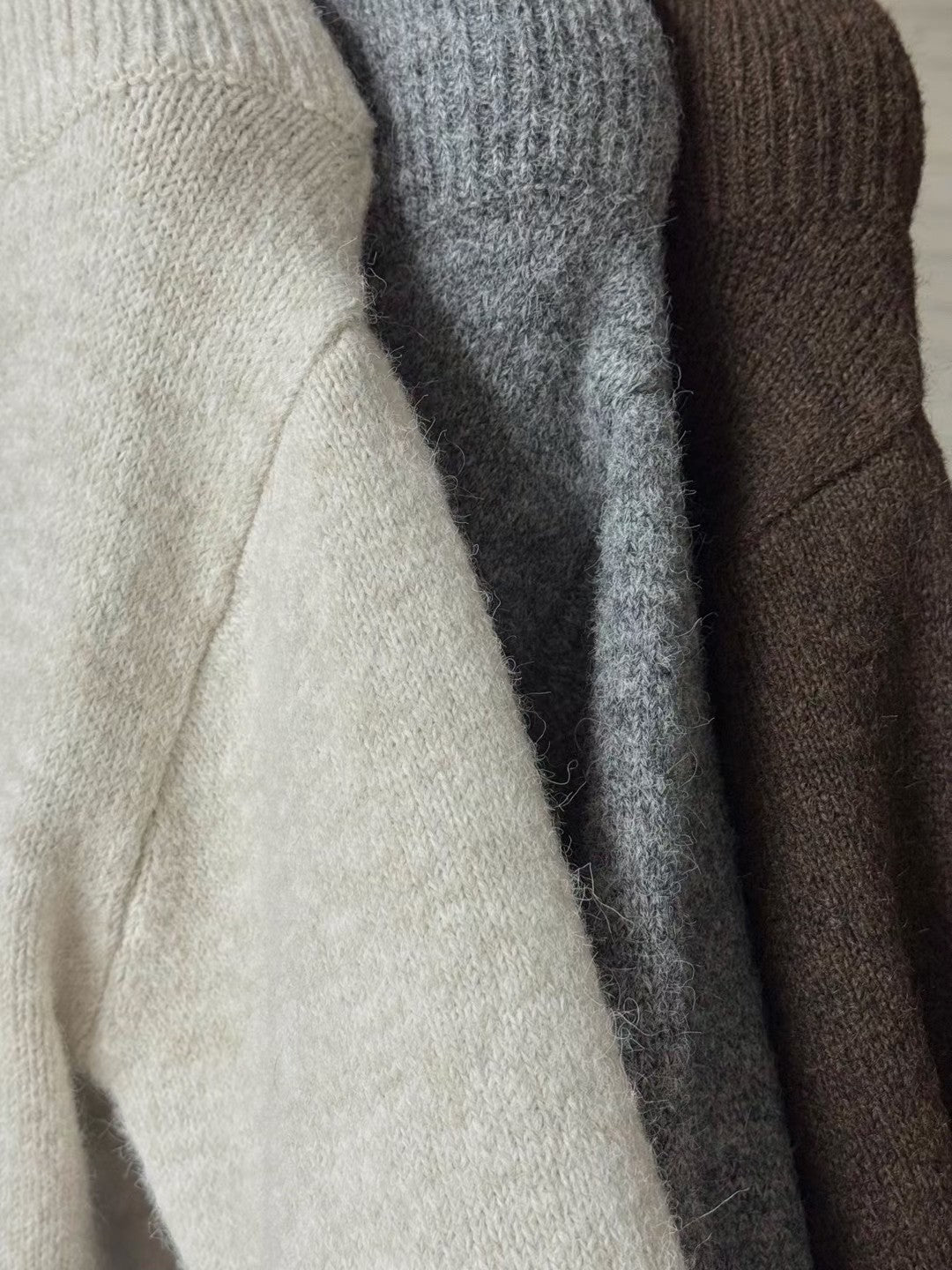 TP22086- 韓國法式羊毛混紡一字領寬鬆長袖毛衣