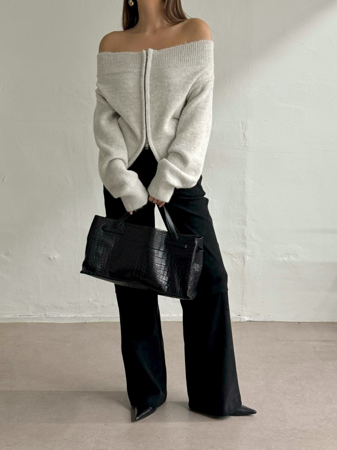 TP22086- 韓國法式羊毛混紡一字領寬鬆長袖毛衣