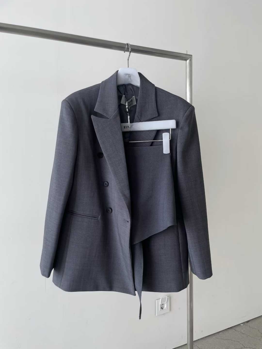 OT22003- 韓國時尚雙排扣翻領純色短外套