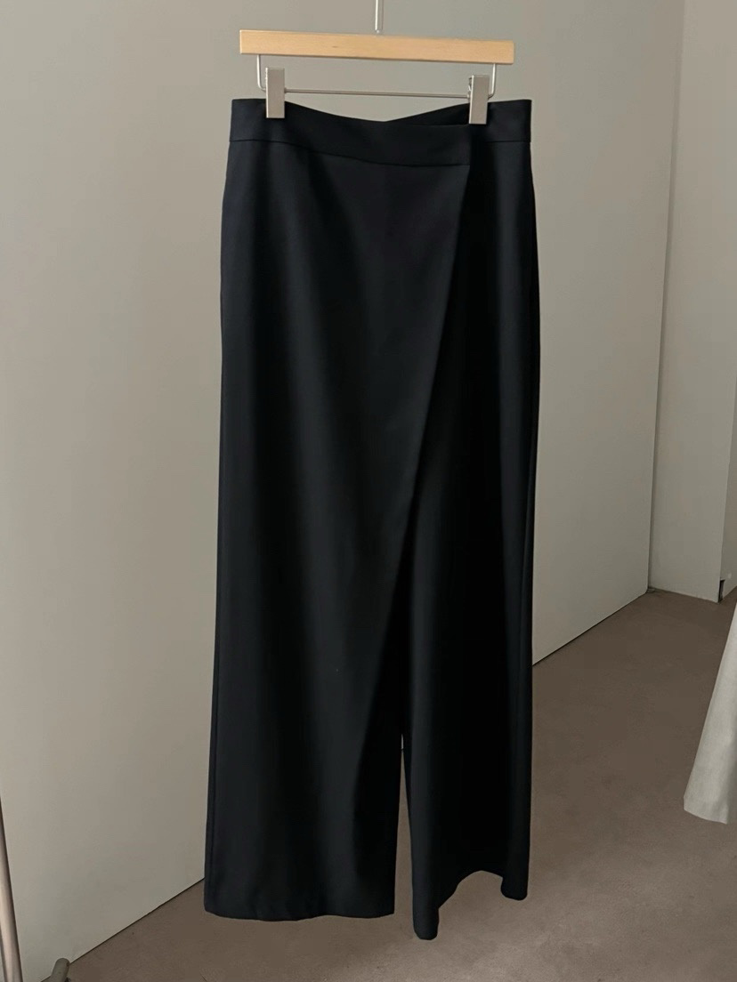 PT22088- 韓國設計感裹身長褲