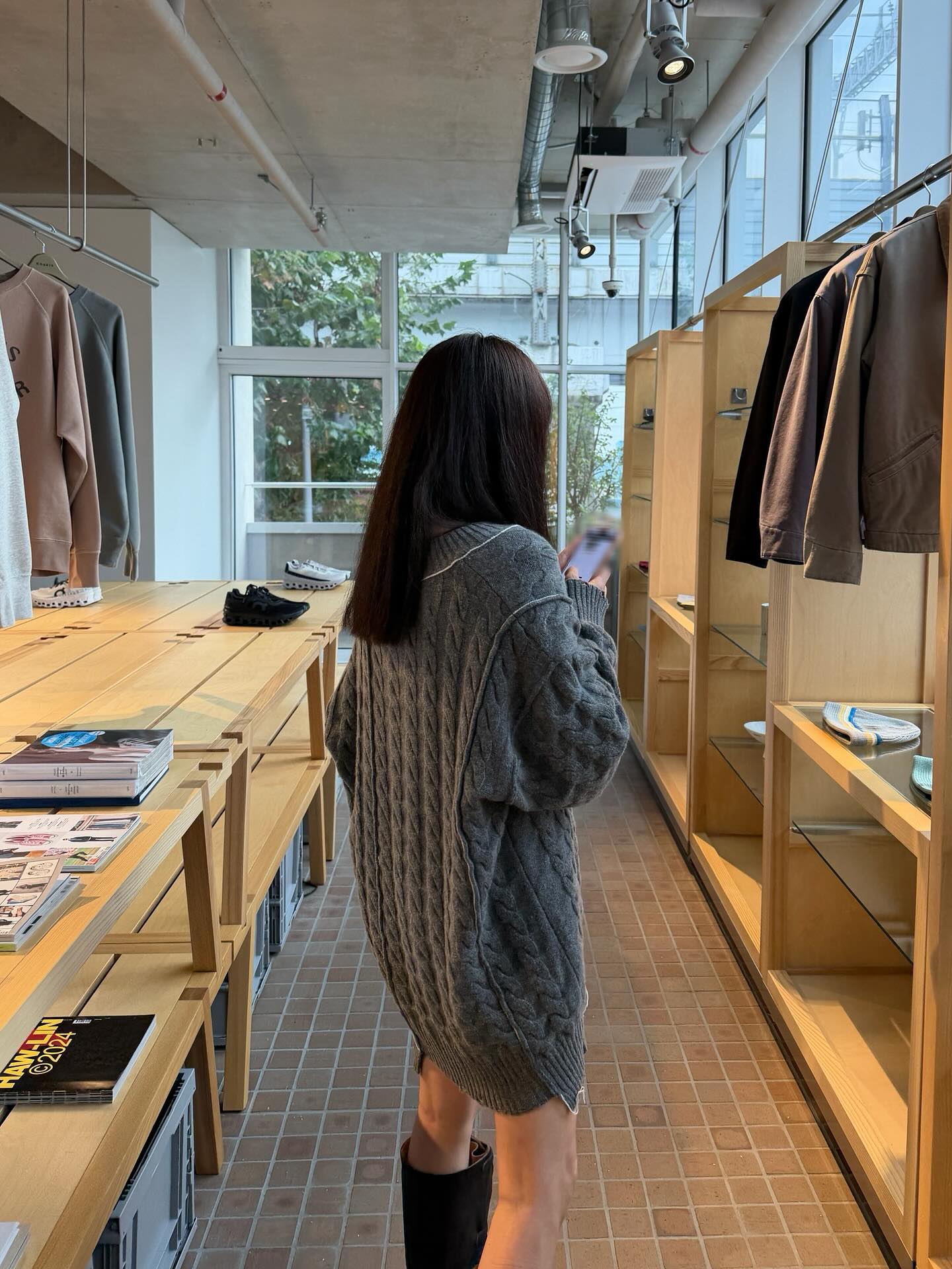 TP21996B- 韓國設計師款oversize手工縫線麻花V領毛衣(不包腰带)