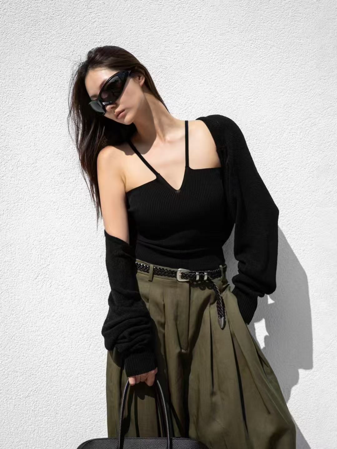 TP21202 - High Quality Series, V-neck Thin Strap Knitted Vest