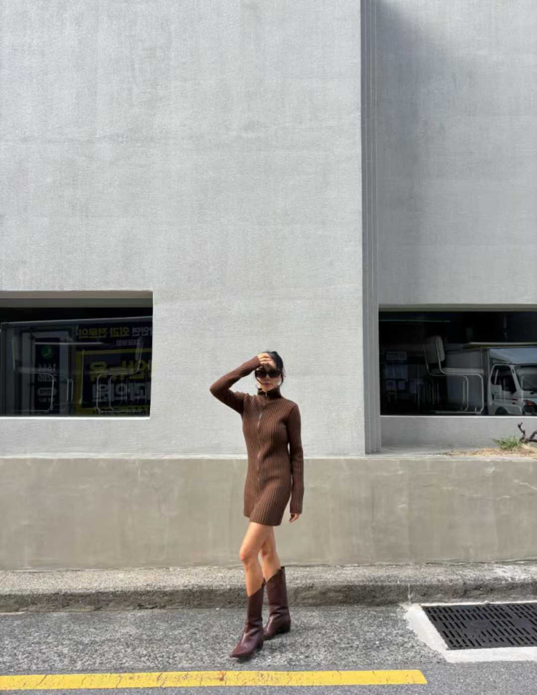 DS22072- 韓國設計師款式高領拉鍊針織洋裝