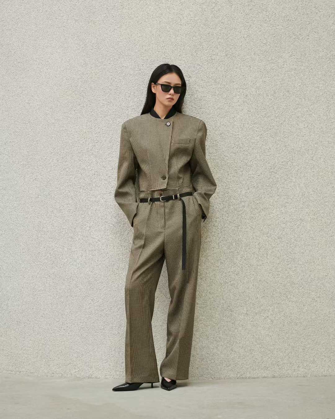 ST22306- 韓國設計師早春新款「英倫風」格紋圓領短版套裝