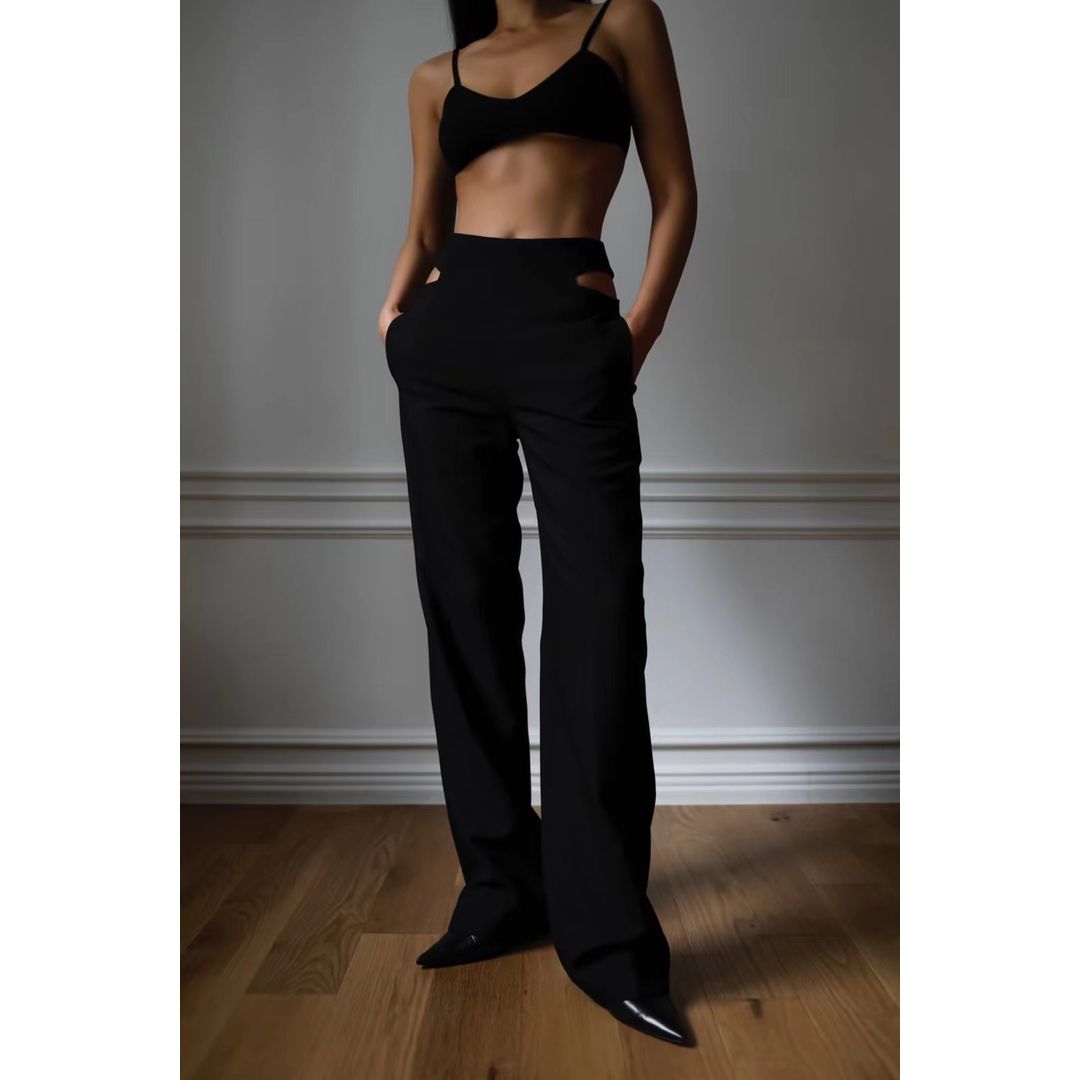 BT11128- High-waisted trousers with waist cut out design