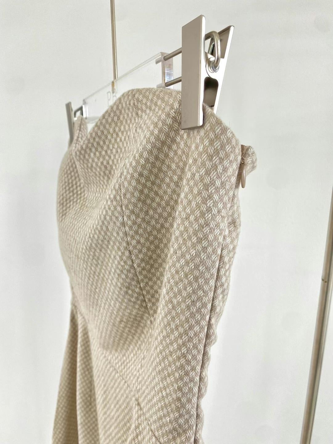 DS11178-韓圍復古優雅心形領羊毛混紡抹胸長裙 (Re-stock)