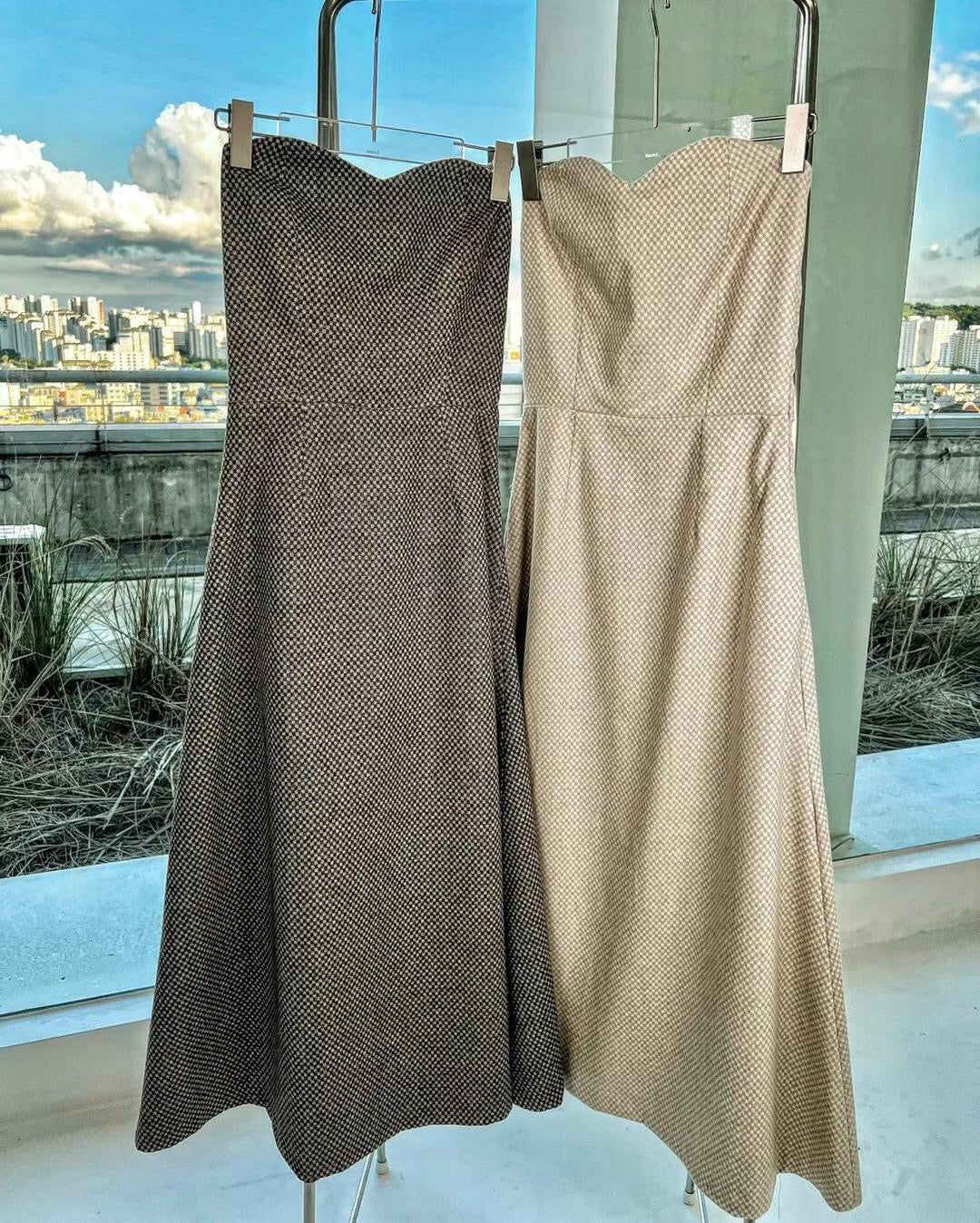 DS11178-韓圍復古優雅心形領羊毛混紡抹胸長裙 (Re-stock)